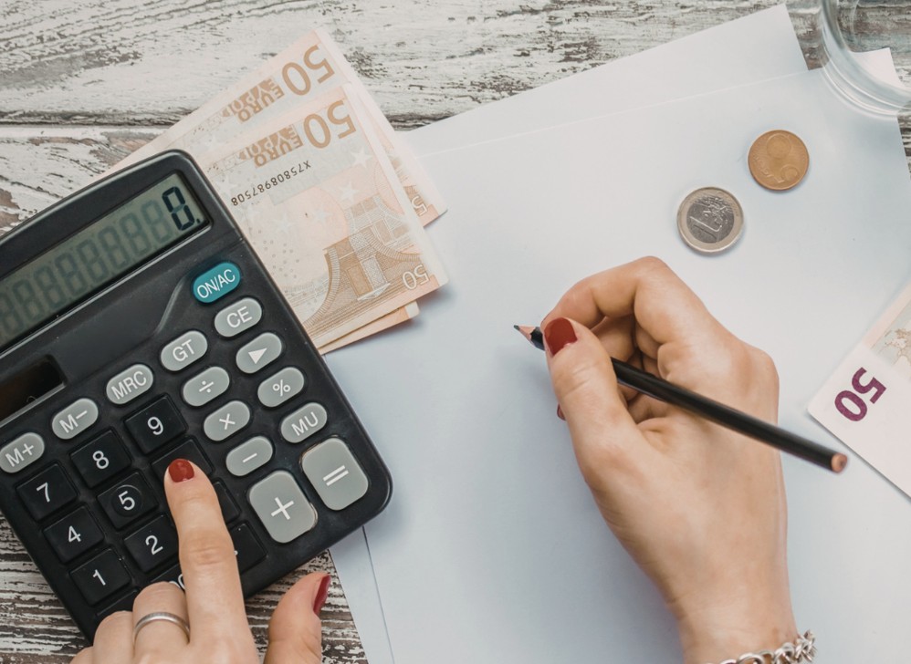 Apport personnel : Faut-il vraiment vider son compte en banque pour acheter ?